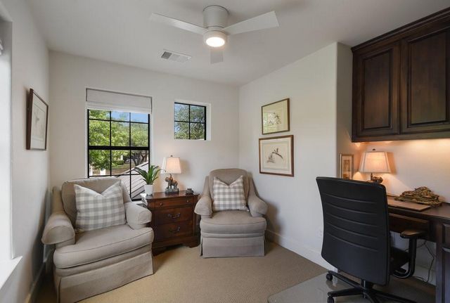303 ROLLING GREEN DR, Lakeway, TX 78734