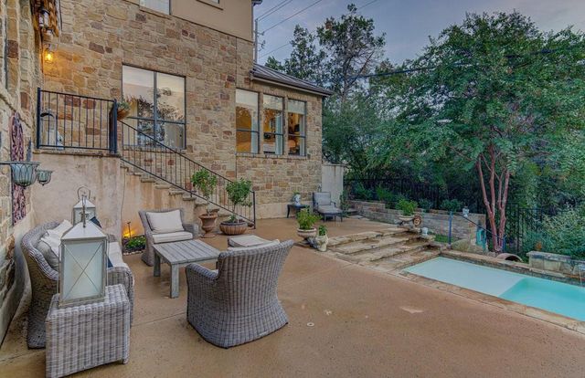 303 ROLLING GREEN DR, Lakeway, TX 78734