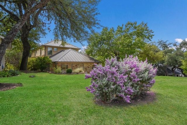 303 ROLLING GREEN DR, Lakeway, TX 78734