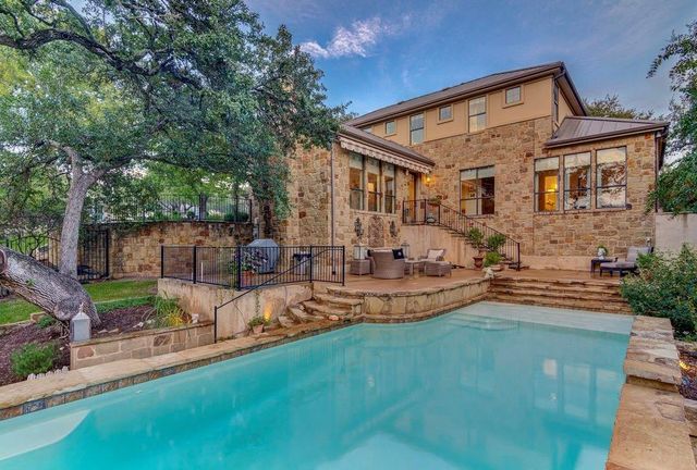 303 ROLLING GREEN DR, Lakeway, TX 78734