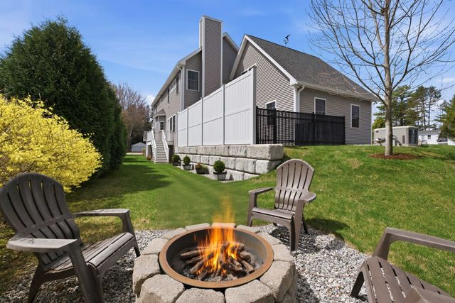 2 Goldenrod Lane, Concord, NH 03301