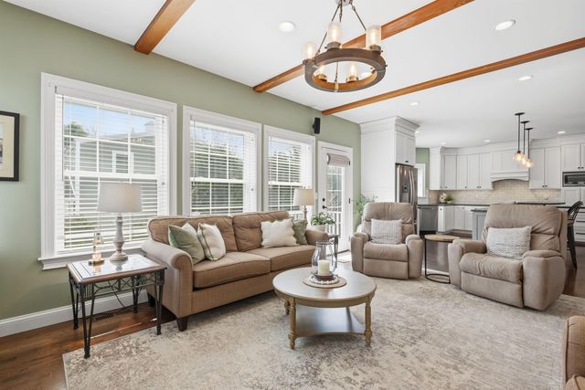 2 Goldenrod Lane, Concord, NH 03301