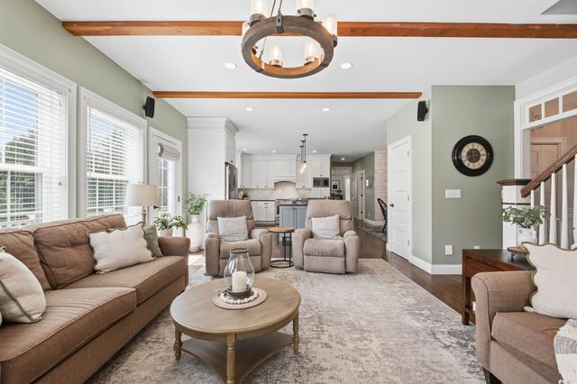 2 Goldenrod Lane, Concord, NH 03301
