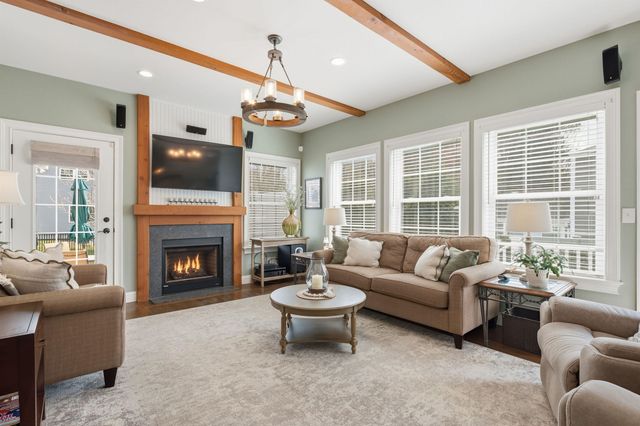 2 Goldenrod Lane, Concord, NH 03301