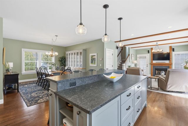 2 Goldenrod Lane, Concord, NH 03301