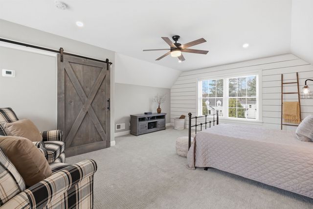 2 Goldenrod Lane, Concord, NH 03301