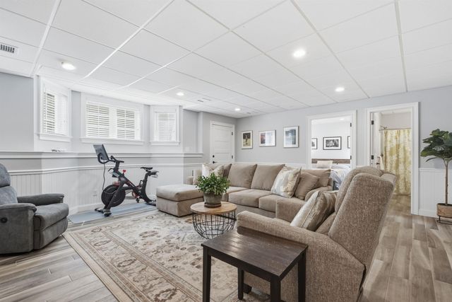 2 Goldenrod Lane, Concord, NH 03301
