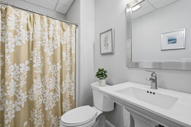 2 Goldenrod Lane, Concord, NH 03301
