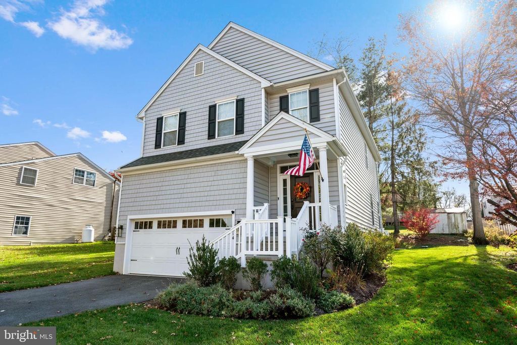 614 OAK AVE, Kennett Square, PA 19348
