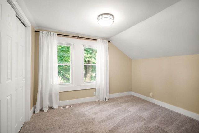 110 N Harrison STREET, North Prairie, WI 53153