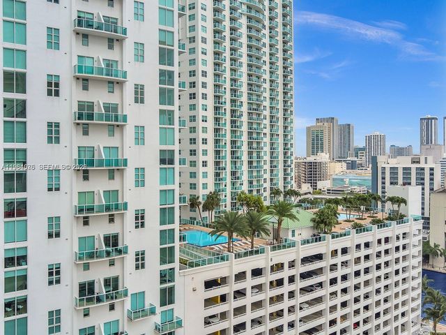 31 SE 5th St 2706, Miami, FL 33131