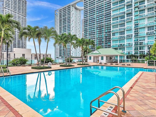 31 SE 5th St 2706, Miami, FL 33131