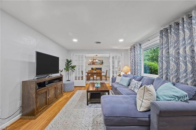 2333 Dodd DR, Virginia Beach, VA 23454