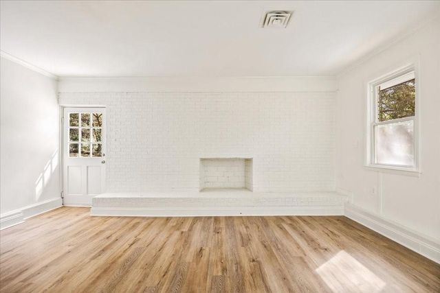 1348 Ridgewood SW Drive, Lilburn, GA 30047