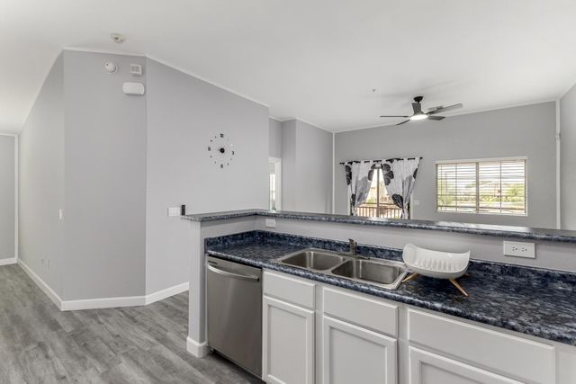 1350 S Greenfield Road Unit 2205, Mesa, AZ 85206