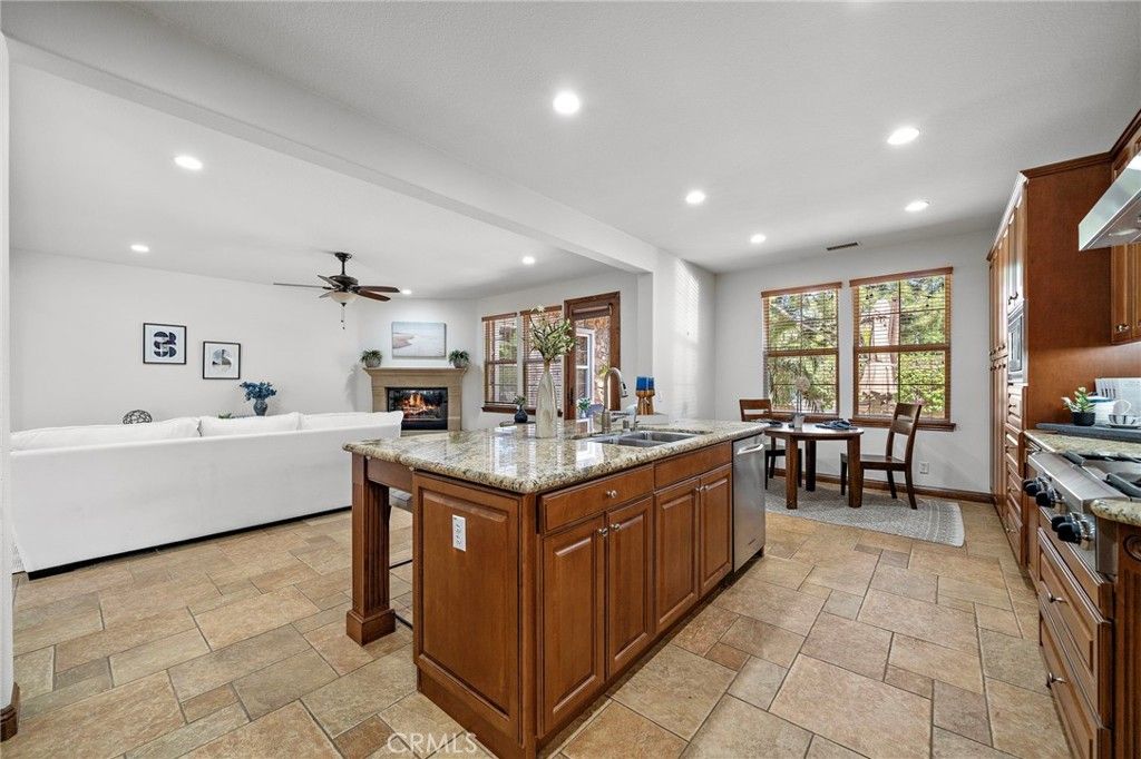 Image 17 of property listing at 28 Drackert Lane, Ladera Ranch, CA 92694