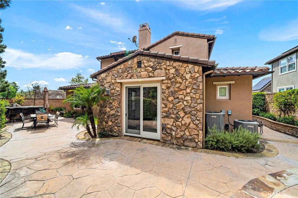 Image 32 of property listing at 28 Drackert Lane, Ladera Ranch, CA 92694