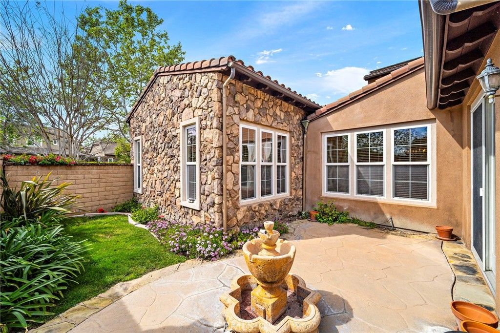 Image 34 of property listing at 28 Drackert Lane, Ladera Ranch, CA 92694