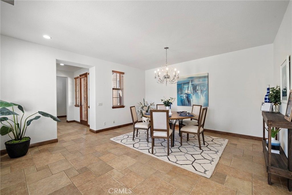 Image 5 of property listing at 28 Drackert Lane, Ladera Ranch, CA 92694