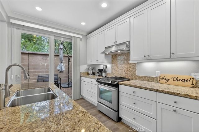 268 Overbrook, Irvine, CA 92620