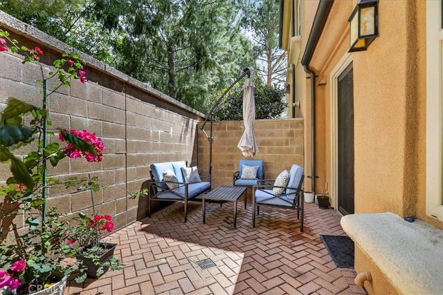 268 Overbrook, Irvine, CA 92620