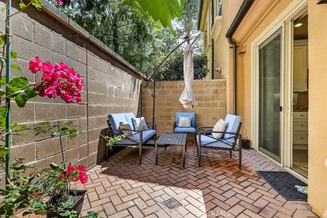 268 Overbrook, Irvine, CA 92620