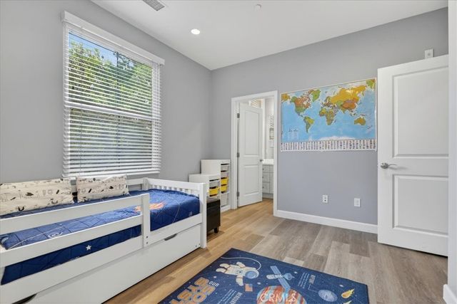 268 Overbrook, Irvine, CA 92620