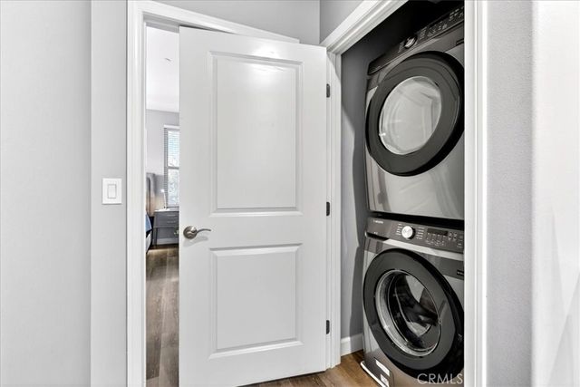 268 Overbrook, Irvine, CA 92620