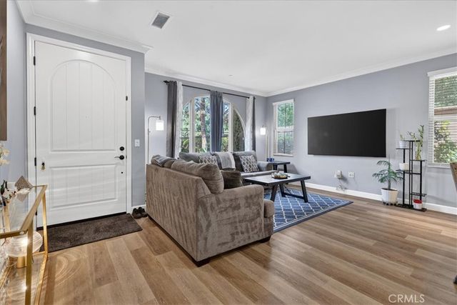 268 Overbrook, Irvine, CA 92620