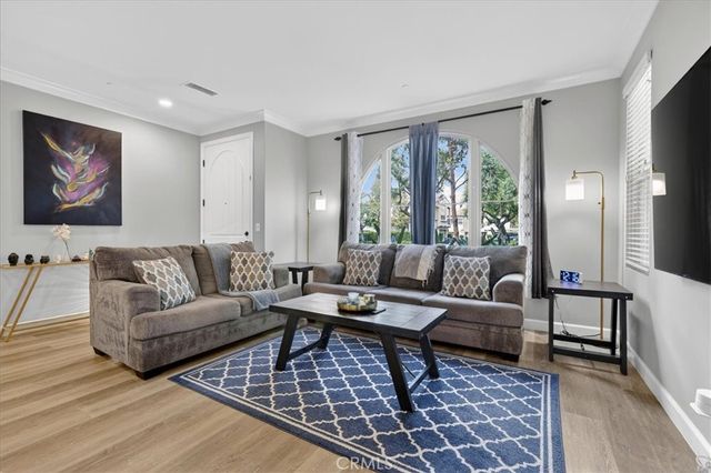 268 Overbrook, Irvine, CA 92620