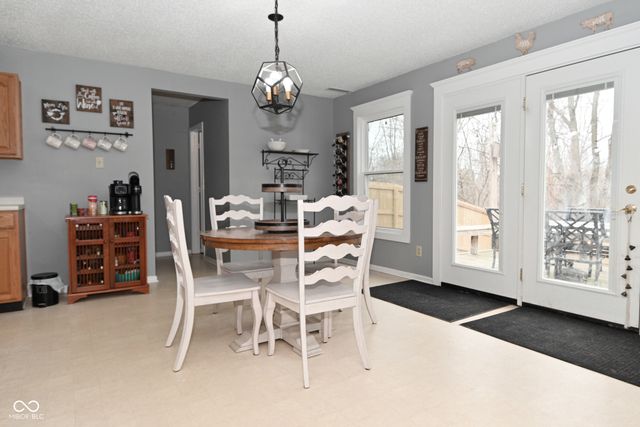 8722 Aylesworth Drive, Camby, IN 46113