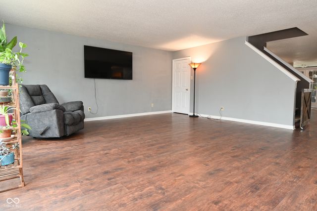 8722 Aylesworth Drive, Camby, IN 46113