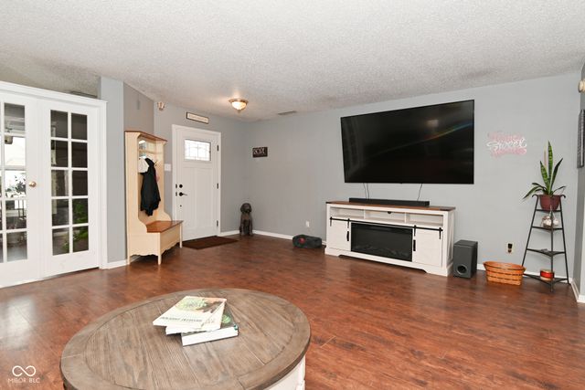 8722 Aylesworth Drive, Camby, IN 46113