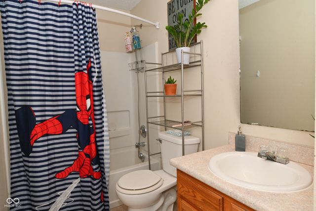 8722 Aylesworth Drive, Camby, IN 46113