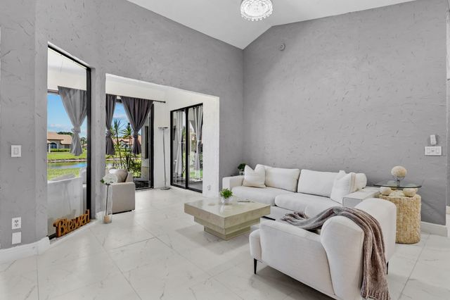 8180 Bellwort Place, Boynton Beach, FL 33472