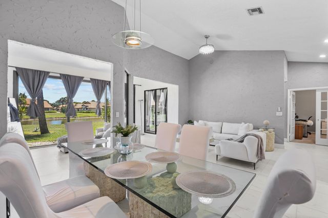 8180 Bellwort Place, Boynton Beach, FL 33472