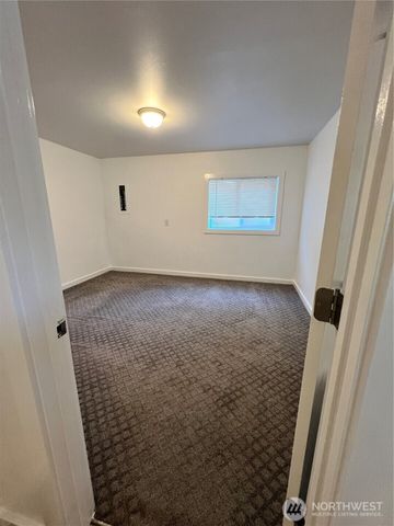 12317 35th Avenue NE, Seattle, WA 98125