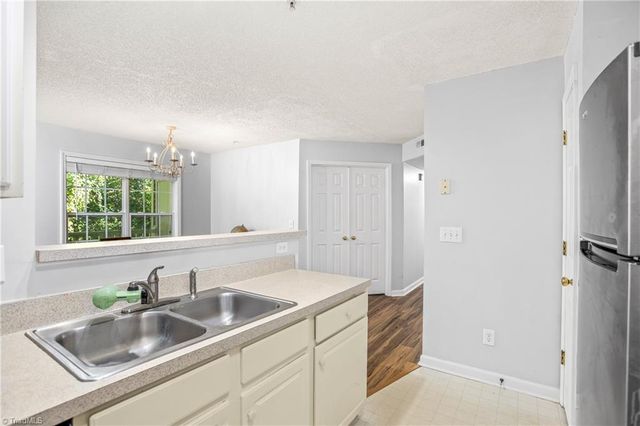 222 Timberline Ridge Court, Winston-salem, NC 27106