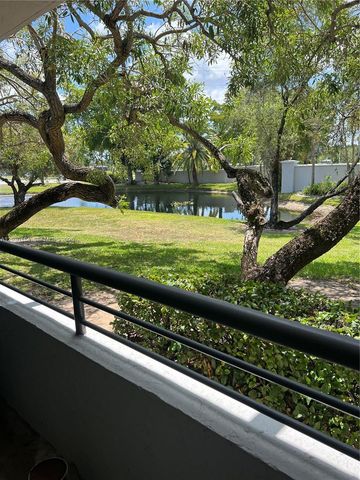 951 Lyons Rd 6104, Coconut Creek, FL 33063