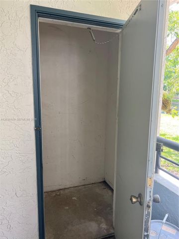 951 Lyons Rd 6104, Coconut Creek, FL 33063