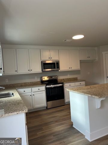 457 Riley Circle NW, Milledgeville, GA 31061