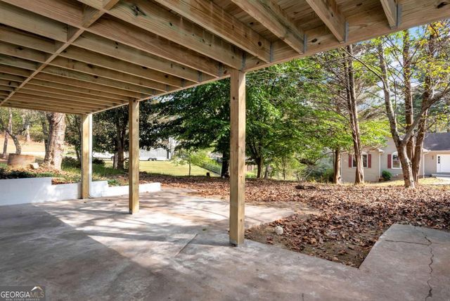 75 Lake Drive, Dawsonville, GA 30534