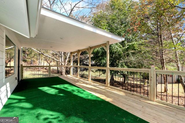 75 Lake Drive, Dawsonville, GA 30534