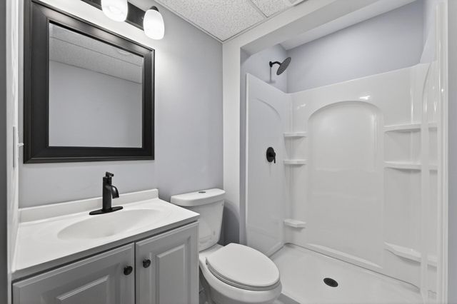 10370 Flamingo Street NW, Coon Rapids, MN 55433