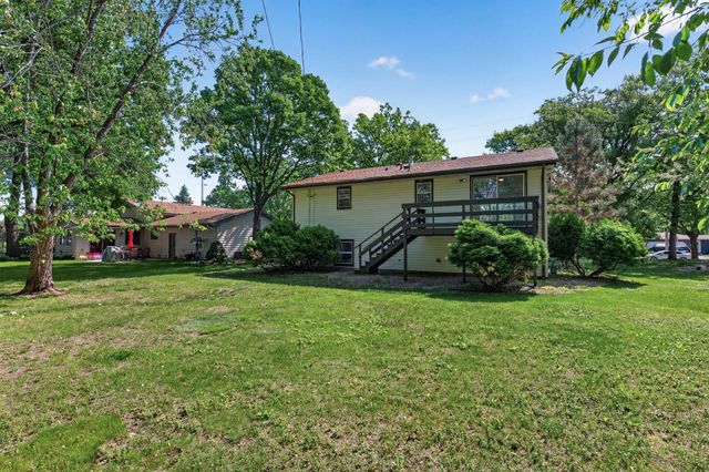 10370 Flamingo Street NW, Coon Rapids, MN 55433