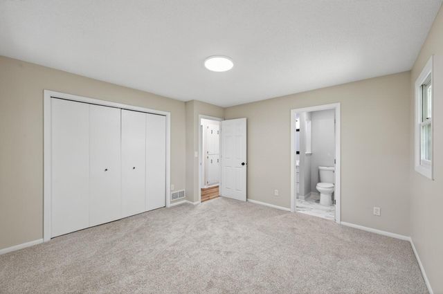 10370 Flamingo Street NW, Coon Rapids, MN 55433
