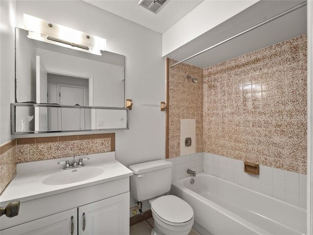 20222 GLADSTONE ST, Port Charlotte, FL 33952