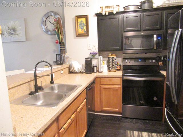 13107 St Ervin Street 42, Detroit, MI 48205