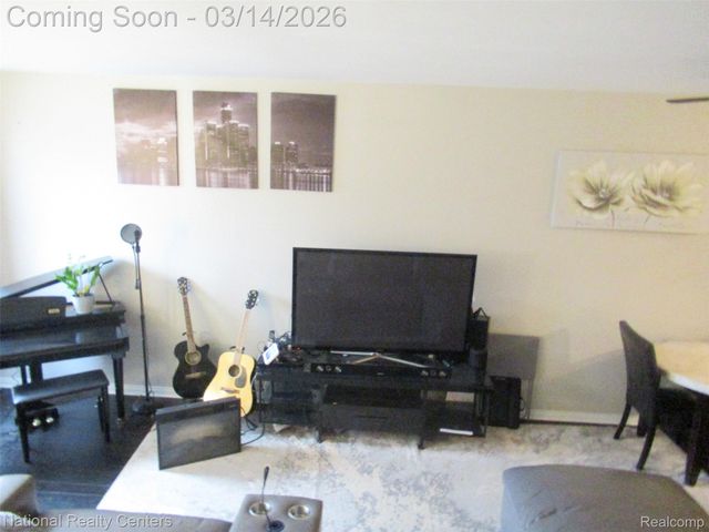 13107 St Ervin Street 42, Detroit, MI 48205