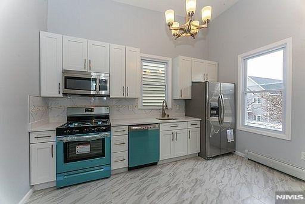 126 75th Street 2, North Bergen, NJ 07047